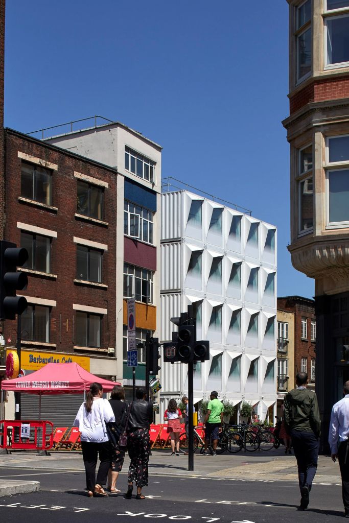STOW AWAY HOTEL LOWER MARSH (4)