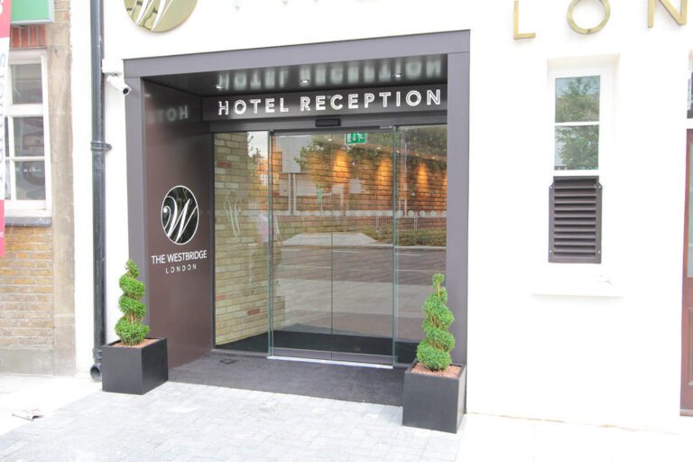 WESTBRIDGE HOTEL (5)