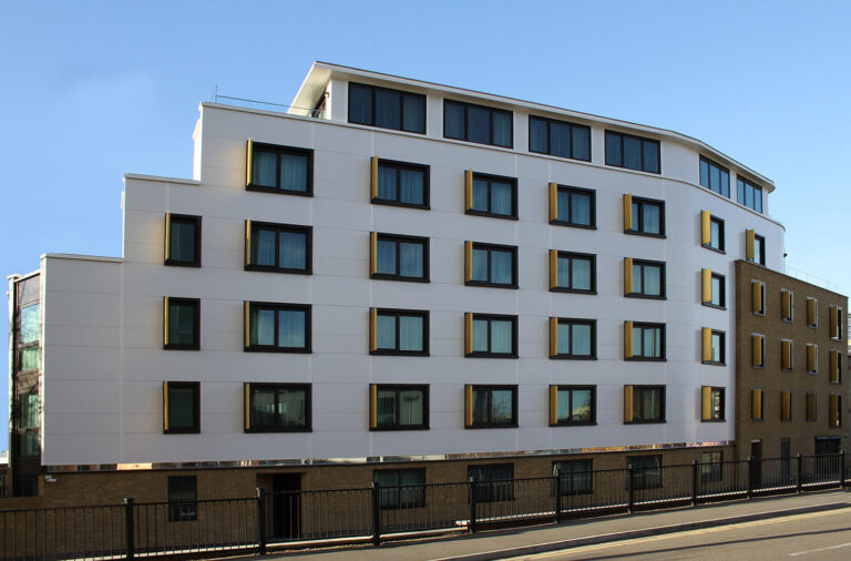 WESTBRIDGE HOTEL pic (2)