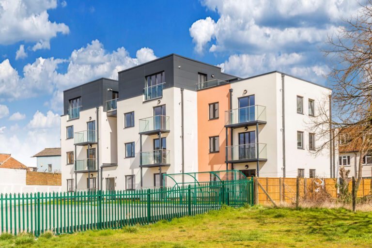 WILLOW COURT (5)